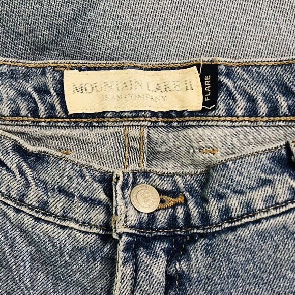 Mountain Lake II Women's 16W Short Blue Jeans Flare Light Wash High Waist D - Picture 2 of 5